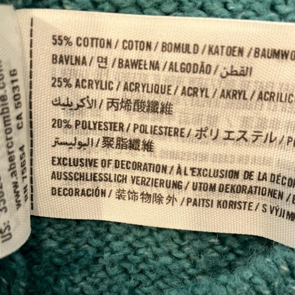 Women’s size small Hollister Alpaca / llama/ Design Teal Sweater - Picture 7 of 15